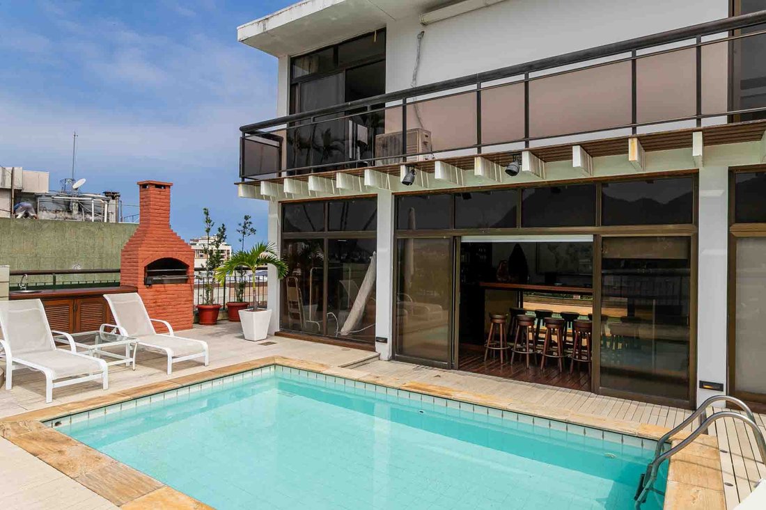 Apartment in Rio de Janeiro, State of Rio de Janeiro, Brazil 1 - 17526635