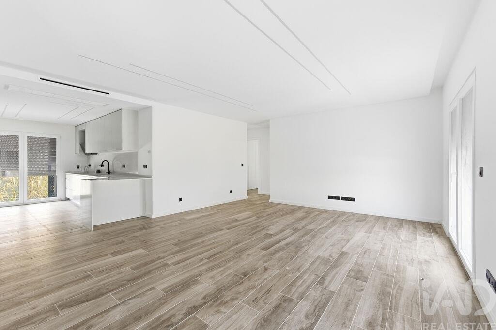 Apartment in Santa Iria de Azoia, Sao Joao da Talha e Bobadela, Lisbon, Portugal 3 - 17330388