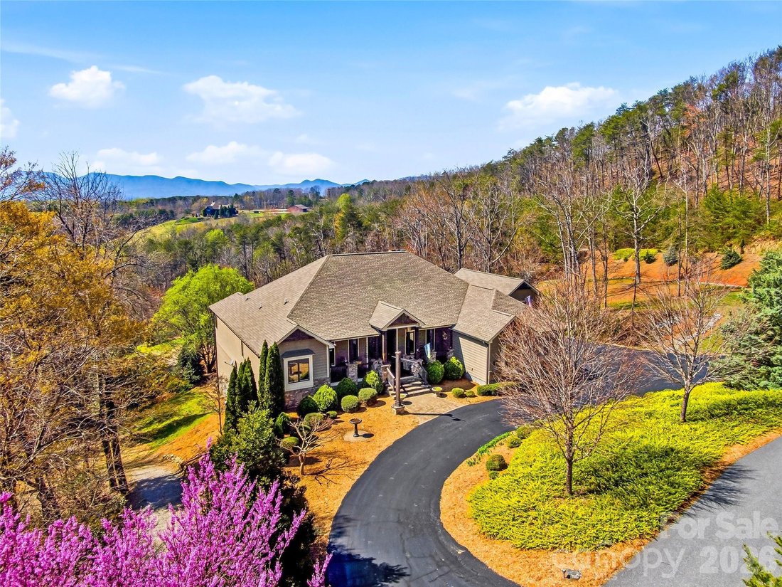 House in Tryon, North Carolina, United States 1 - 17526934