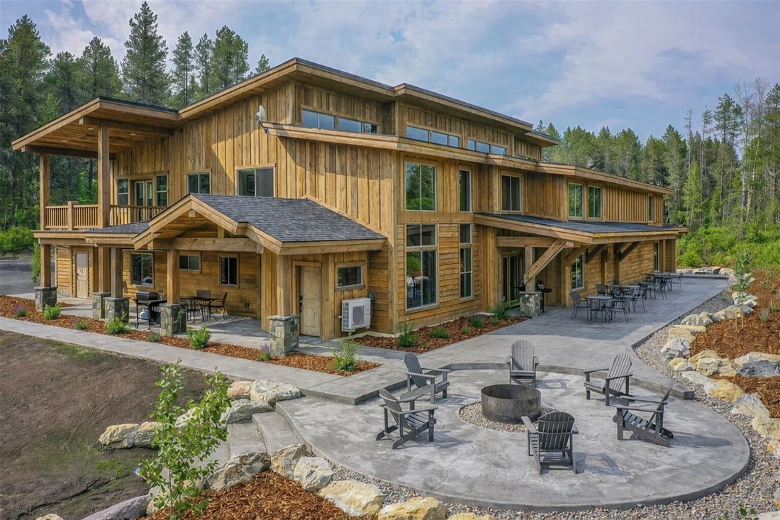 Condo in Columbia Falls, Montana, United States 1 - 17414500