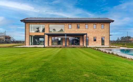 Villa en Centro, Valenza, Piamonte 1