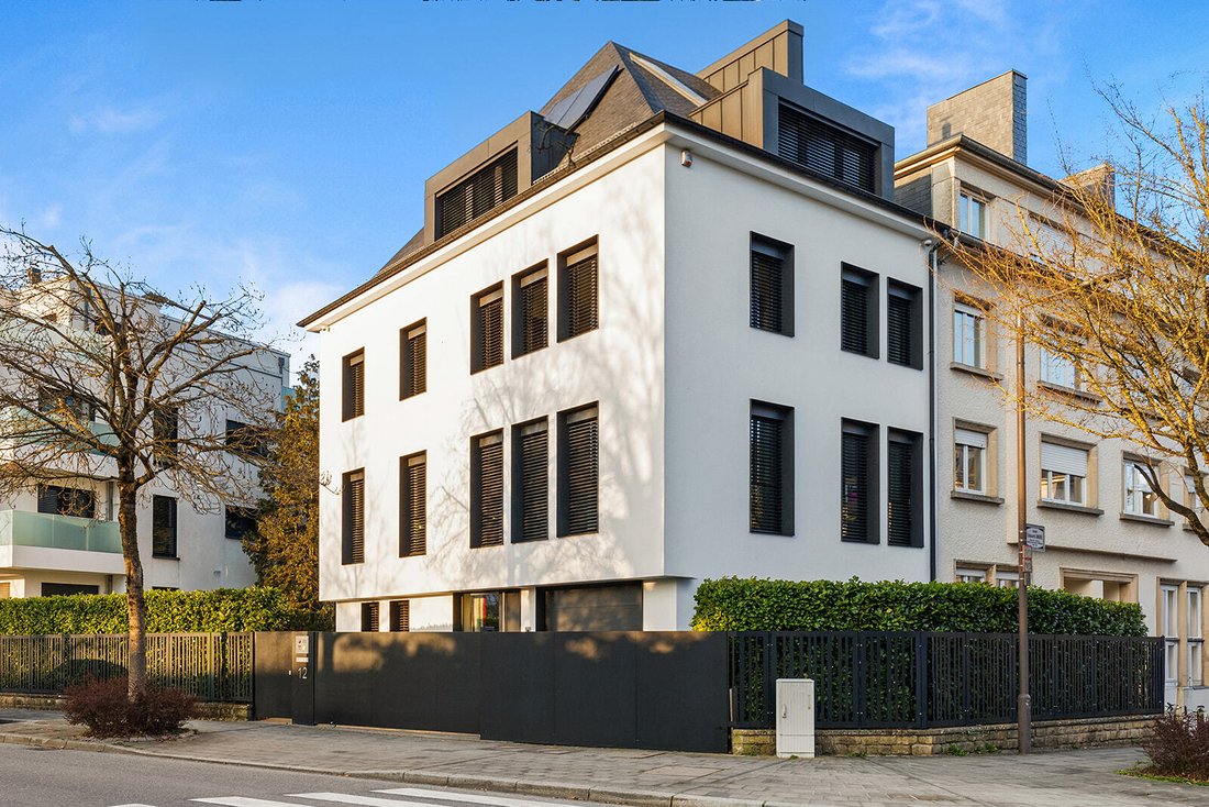Villa in Luxembourg, Luxembourg District, Luxembourg 2 - 17470037