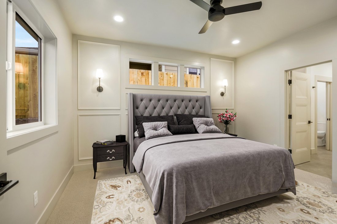 House in Ashland, Oregon, United States 4 - 17527444