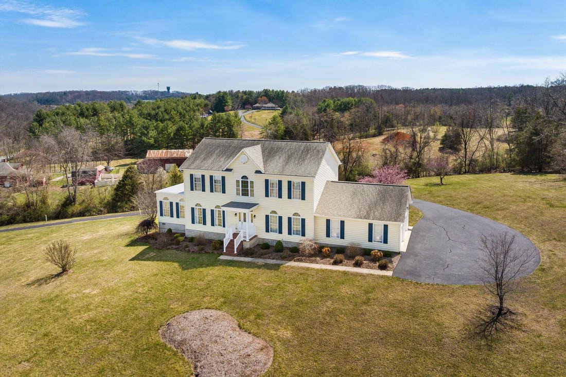 House in Staunton, Virginia, United States 1 - 17527611