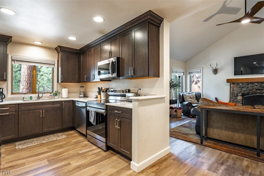 Condo in Incline Village, Nevada, United States 5 - 17526969