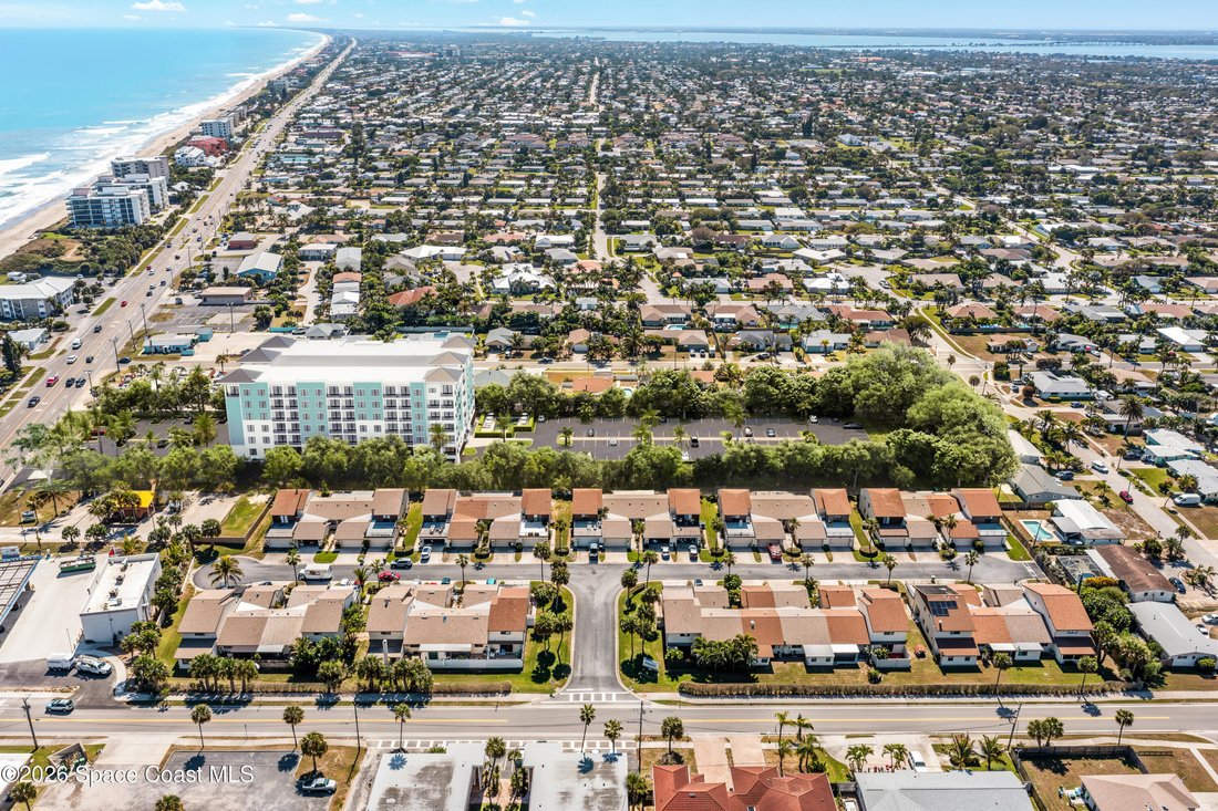 Condo in Indian Harbour Beach, Florida, United States 3 - 17527357