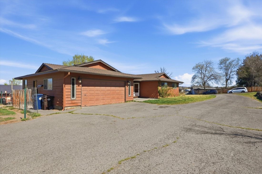 House in Terrebonne, Oregon, United States 2 - 17527549