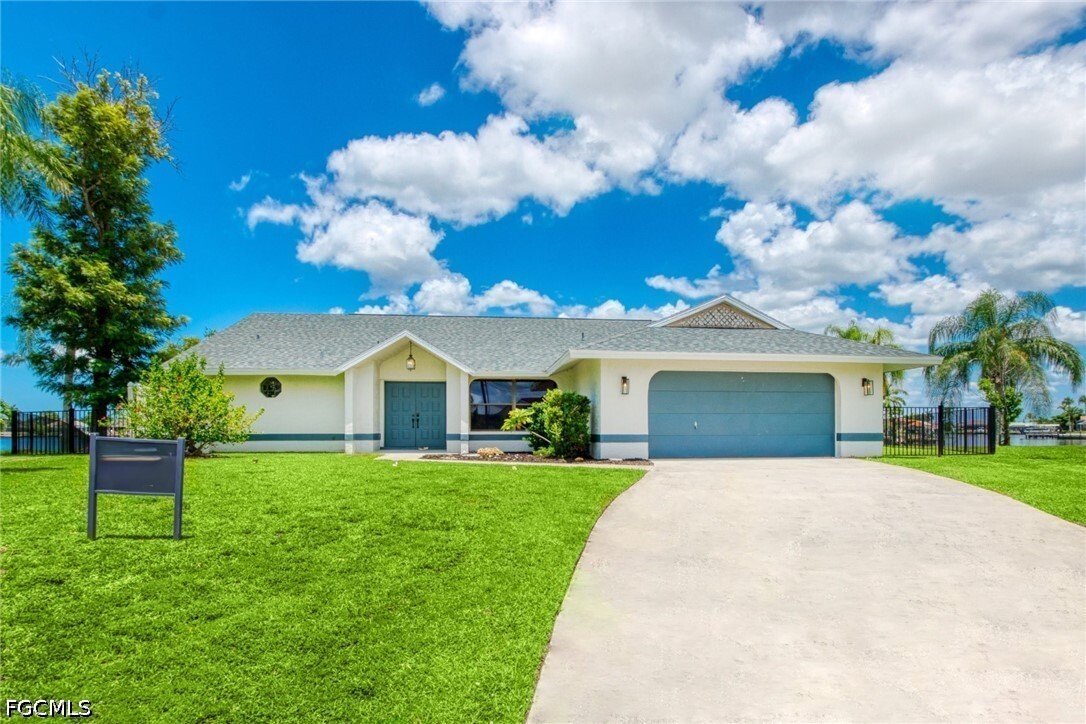 House in Cape Coral, Florida, United States 1 - 17528338