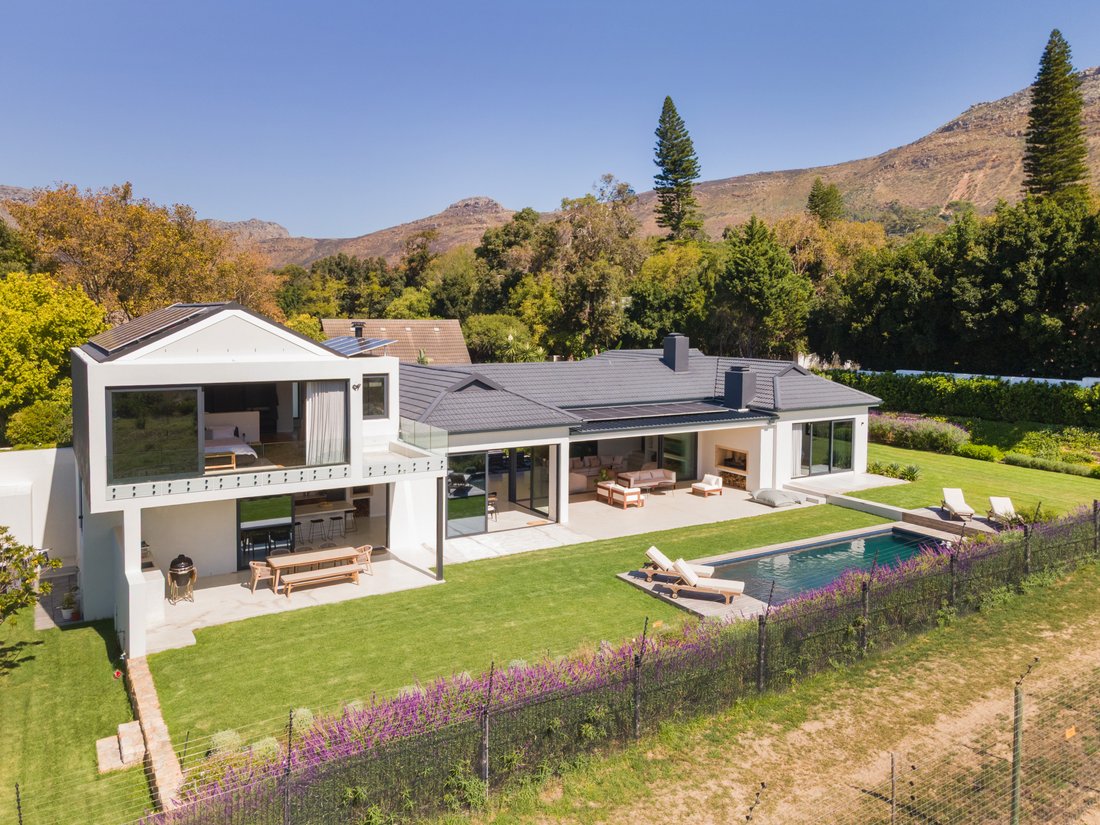 House in Retreat, Cape Town, South Africa 3 - 17522855