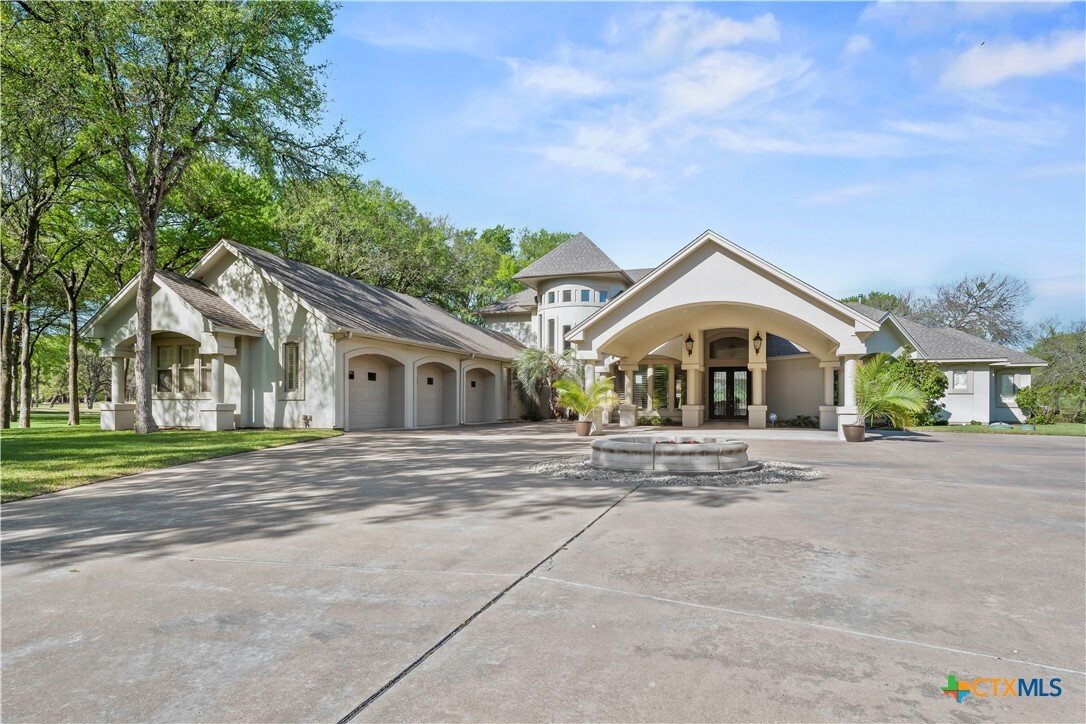 House in Salado, Texas, United States 3 - 17527921