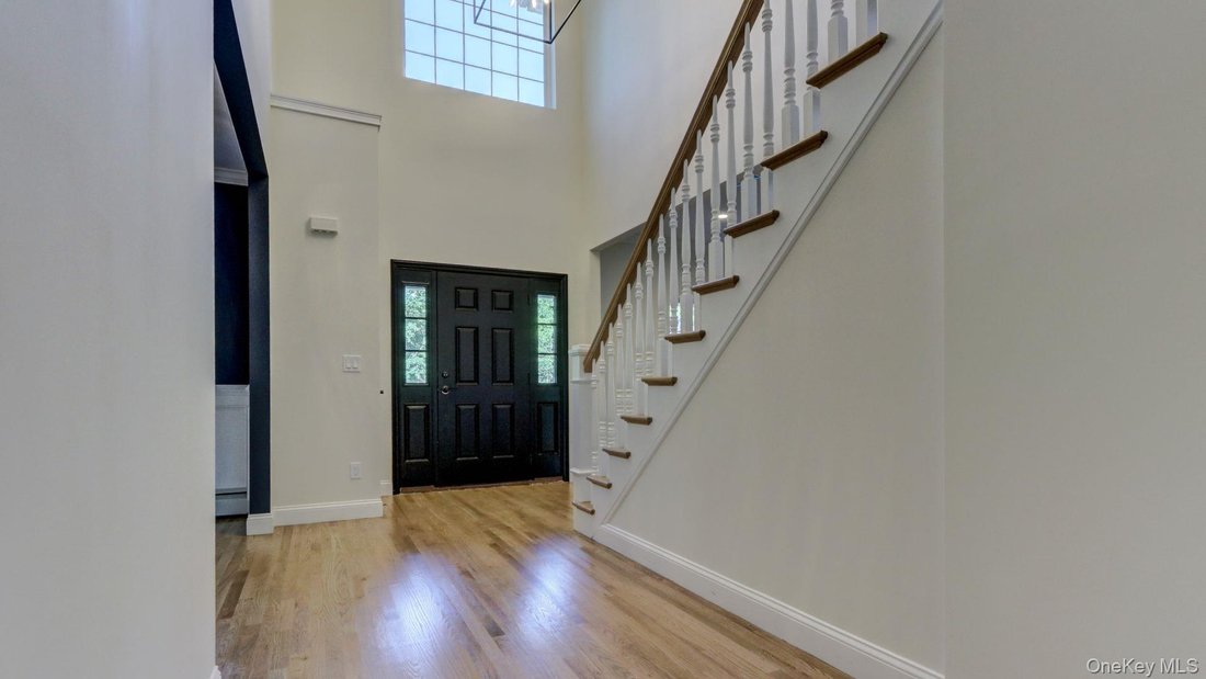 House in Nesconset, New York, United States 4 - 17527962