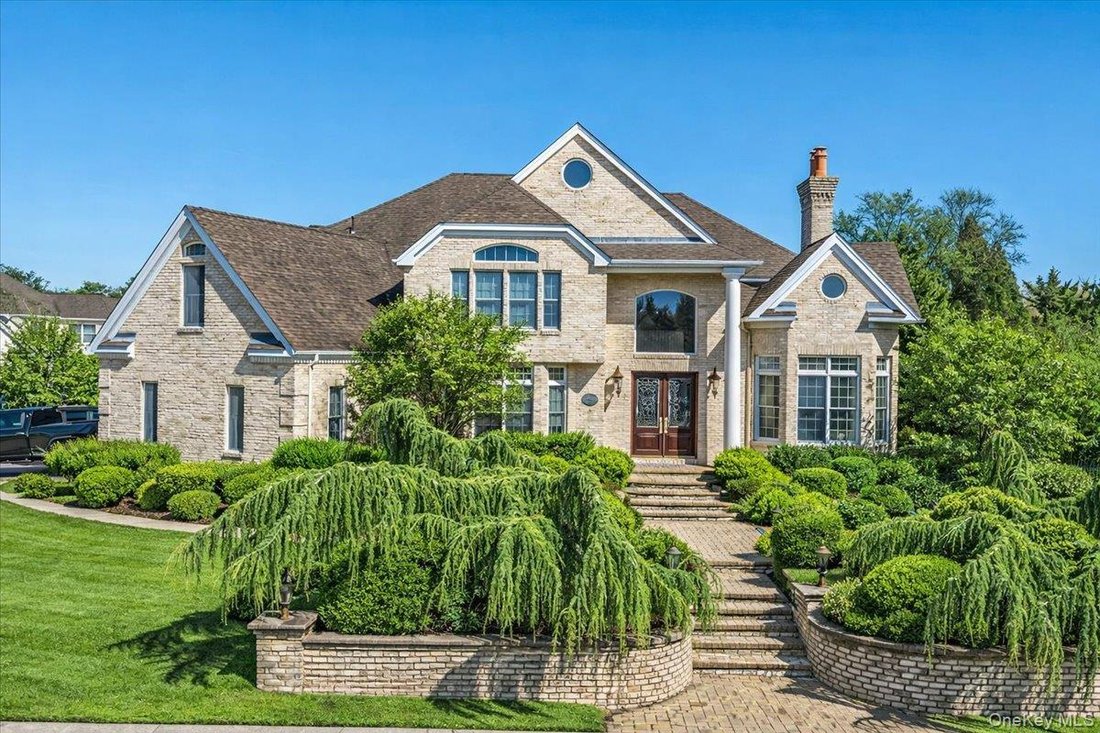 House in Huntington Station, New York, United States 1 - 17527968