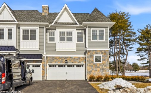 Condo in Tinton Falls, New Jersey, United States 1