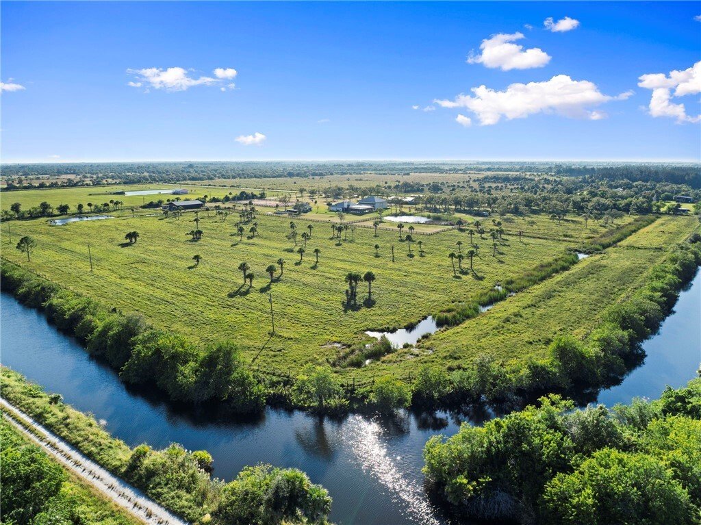 House in Fort Pierce, Florida, United States 2 - 17527200