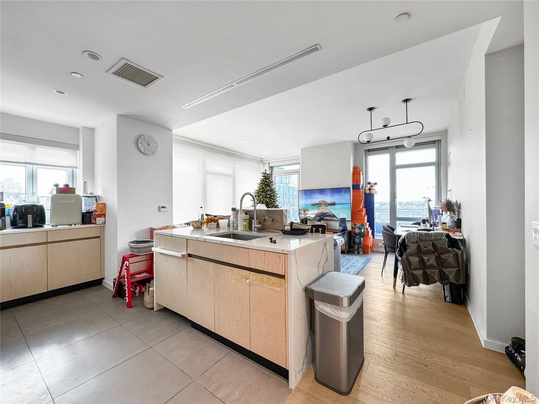 Condo in New York, New York, United States 3 - 17527937