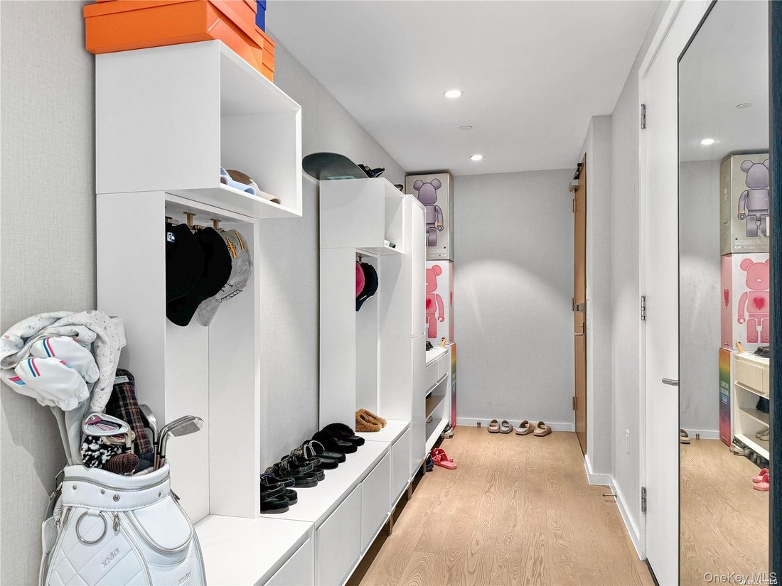 Condo in New York, New York, United States 5 - 17527937