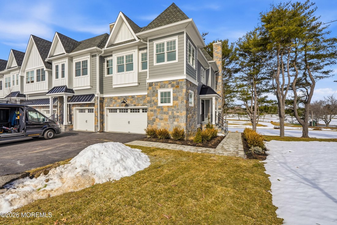 Condo in Tinton Falls, New Jersey, United States 3 - 17383950