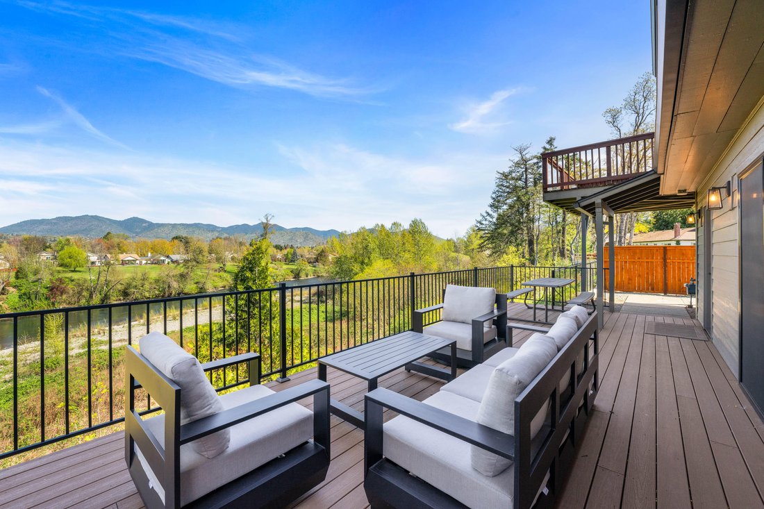 House in Grants Pass, Oregon, United States 4 - 17142332