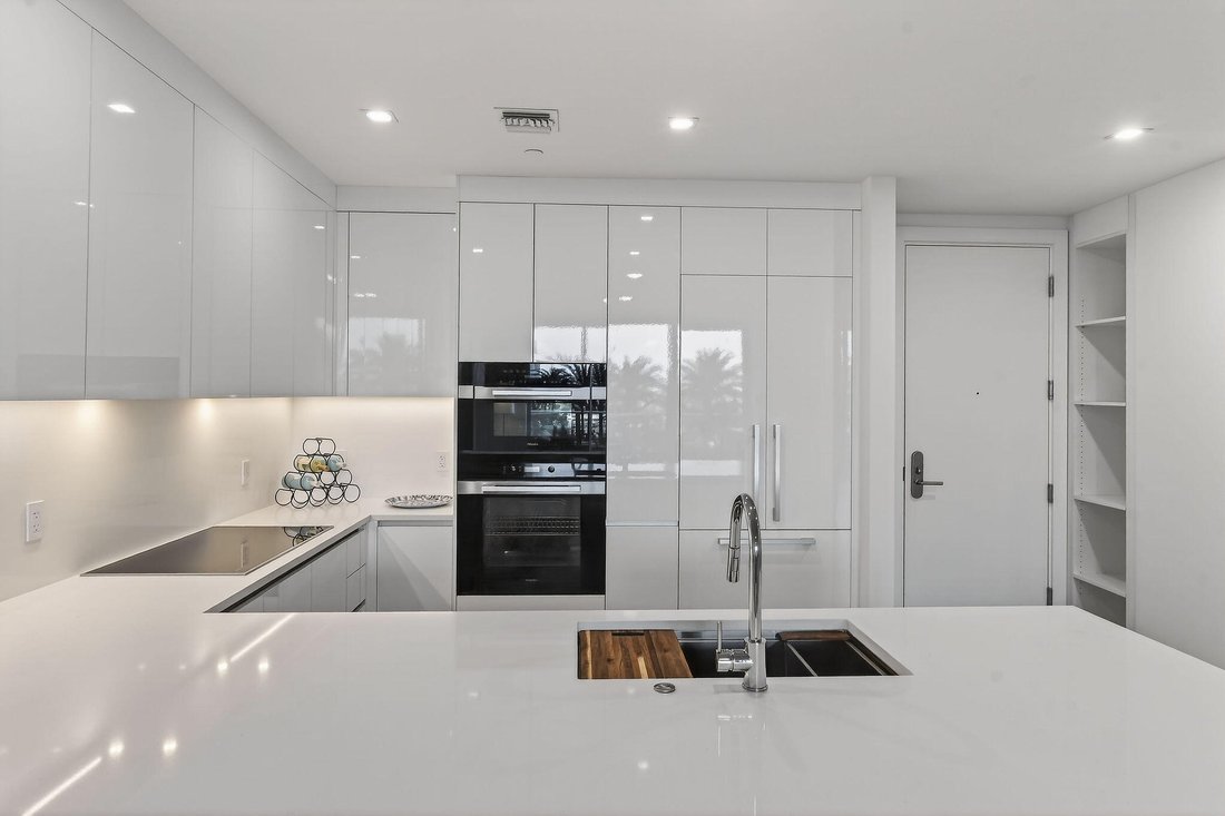 Condo in Lake Park, Florida, United States 5 - 17528249