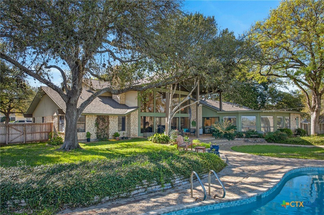 House in Gonzales, Texas, United States 4 - 17527905
