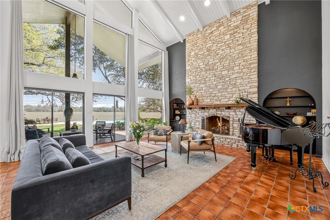 House in Gonzales, Texas, United States 1 - 17527905