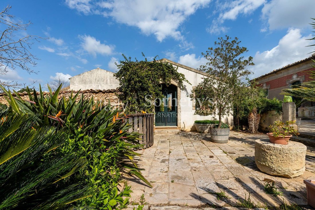 House in Borgo Zone, Vittoria, Sicily 2 - 17527122