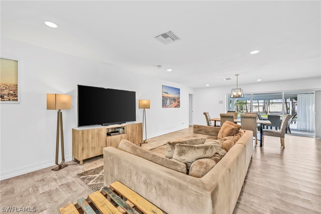 House in Naples, Florida, United States 3 - 17528334