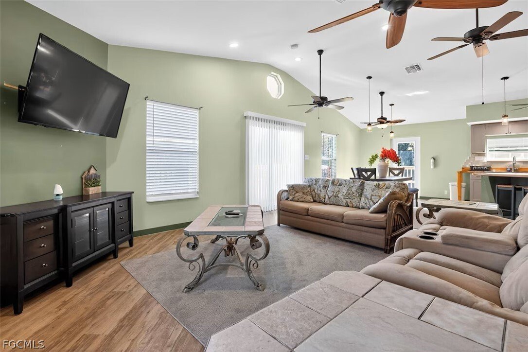 House in Cape Coral, Florida, United States 5 - 17528358