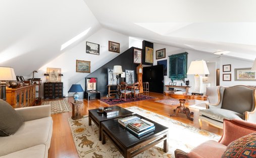 House in Misericordia, Lisbon, Portugal 1