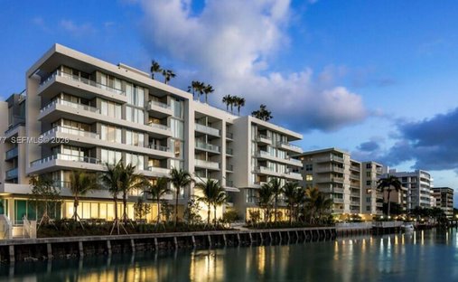 Condo in Bal Harbour, Florida, United States 1