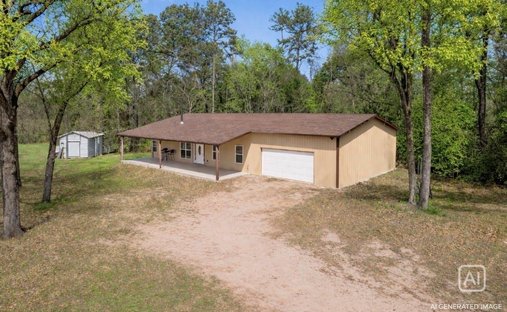 House in Groveton, Texas, United States 1