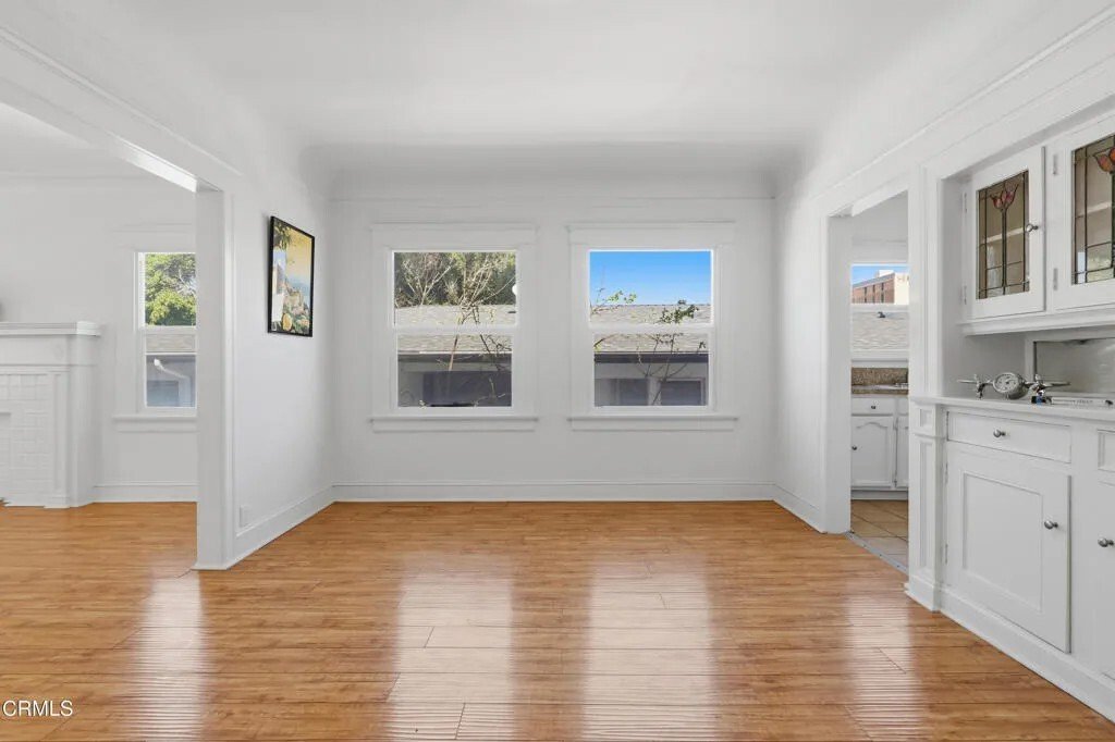 Los Angeles, California, United States 5 - 17528496
