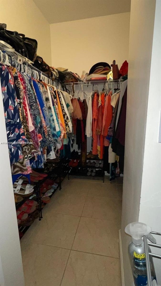 House in Miami, Florida, United States 5 - 17528752