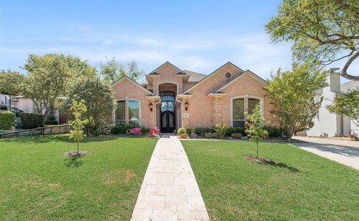 House in Plano, Texas, United States 1
