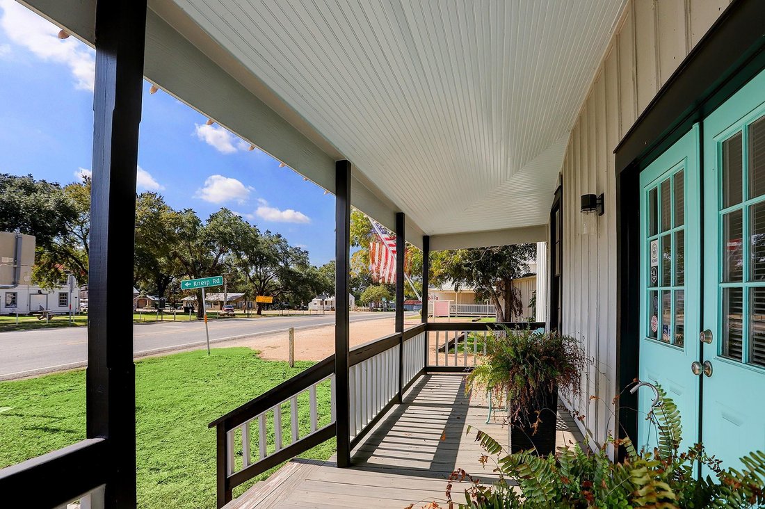 House in Round Top, Texas, United States 3 - 17529702