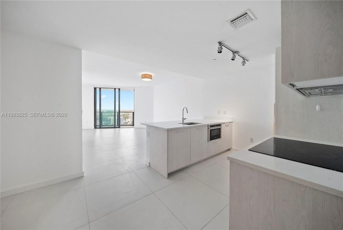 Condo in Miami, Florida, United States 1 - 17528815