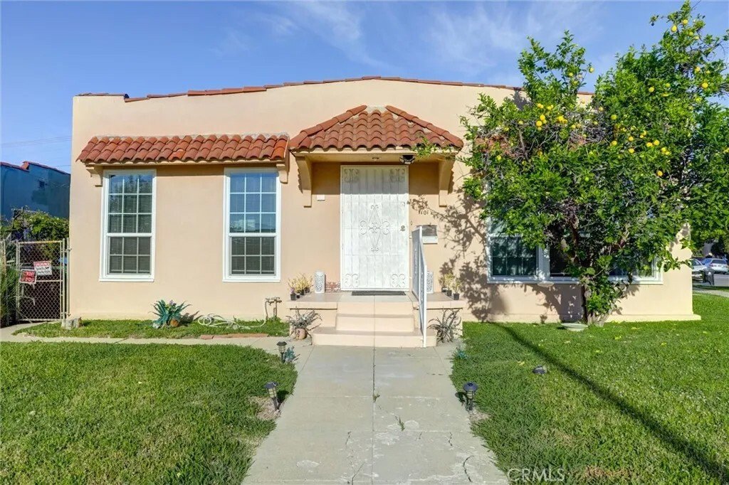 Los Angeles, California, United States 2 - 17528476