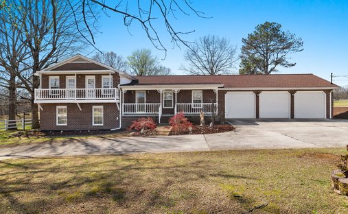 House in Lexington, Alabama, United States 1