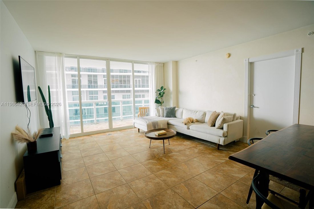 Condo in Miami, Florida, United States 4 - 17528810