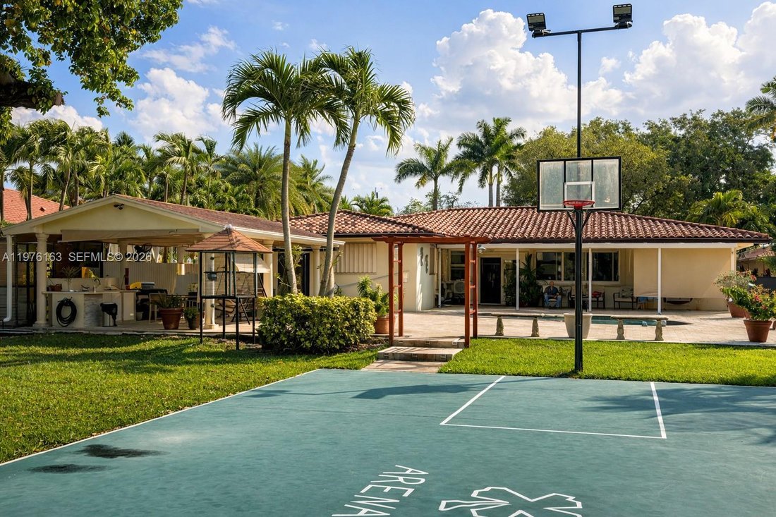 House in Miami, Florida, United States 3 - 17350285