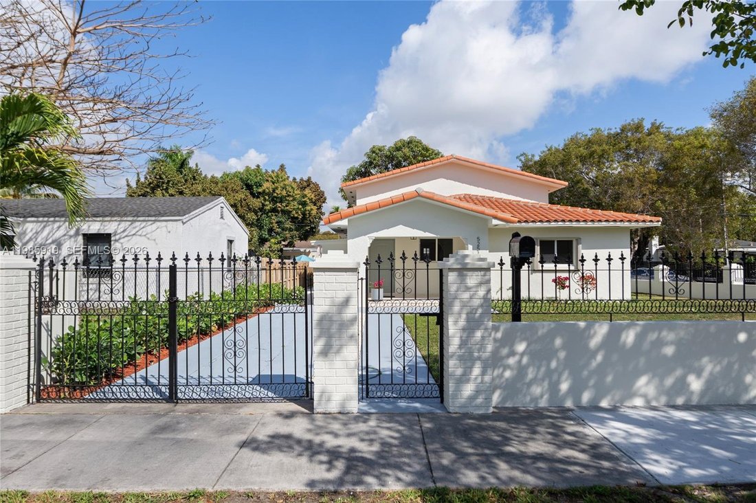 House in Coral Gables, Florida, United States 3 - 17528865