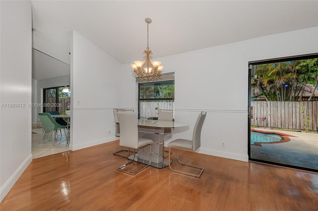 House in Plantation, Florida, United States 4 - 17202937