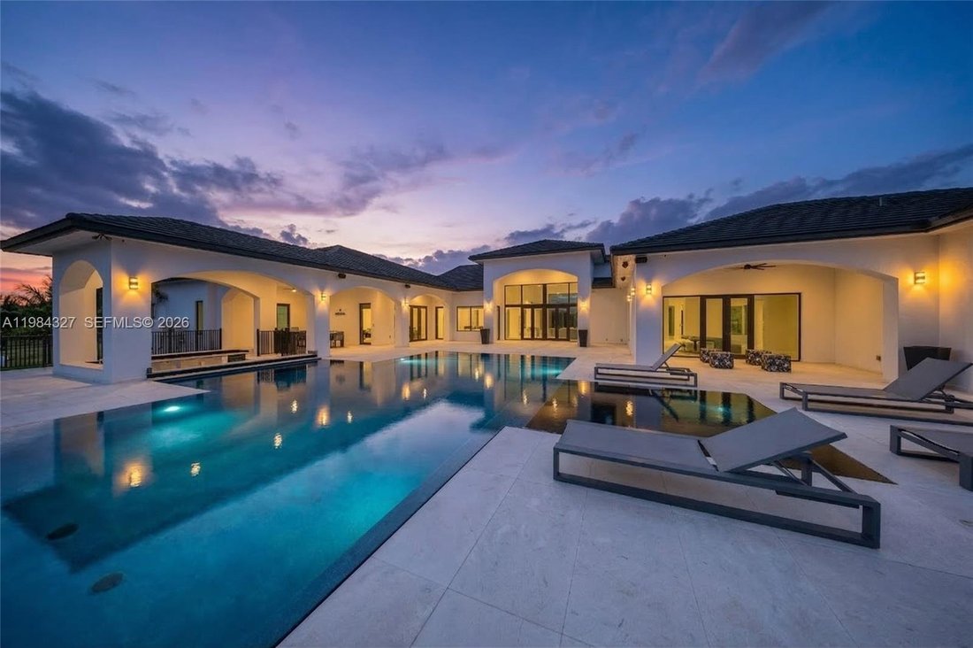 House in Miami, Florida, United States 3 - 17528845