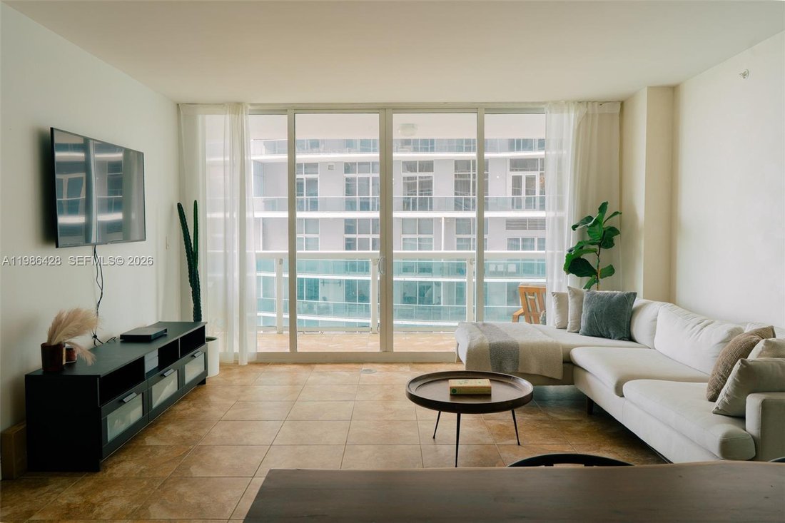 Condo in Miami, Florida, United States 5 - 17528810