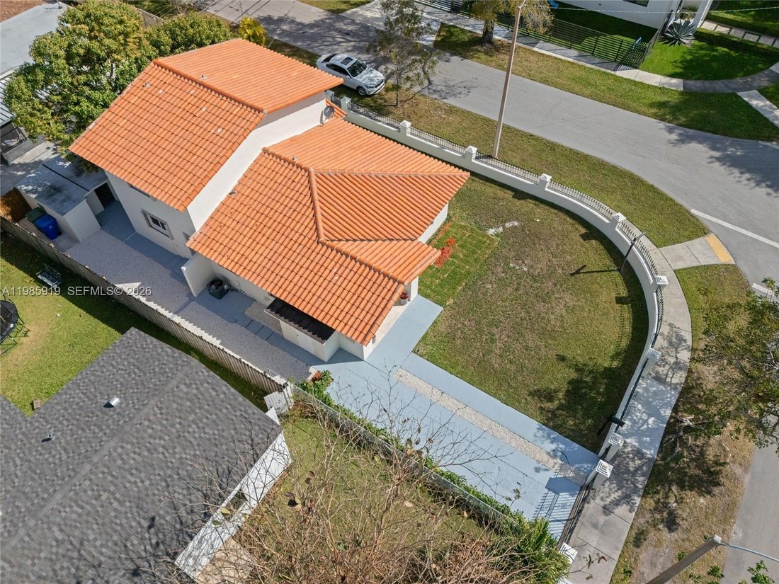 House in Coral Gables, Florida, United States 2 - 17528865