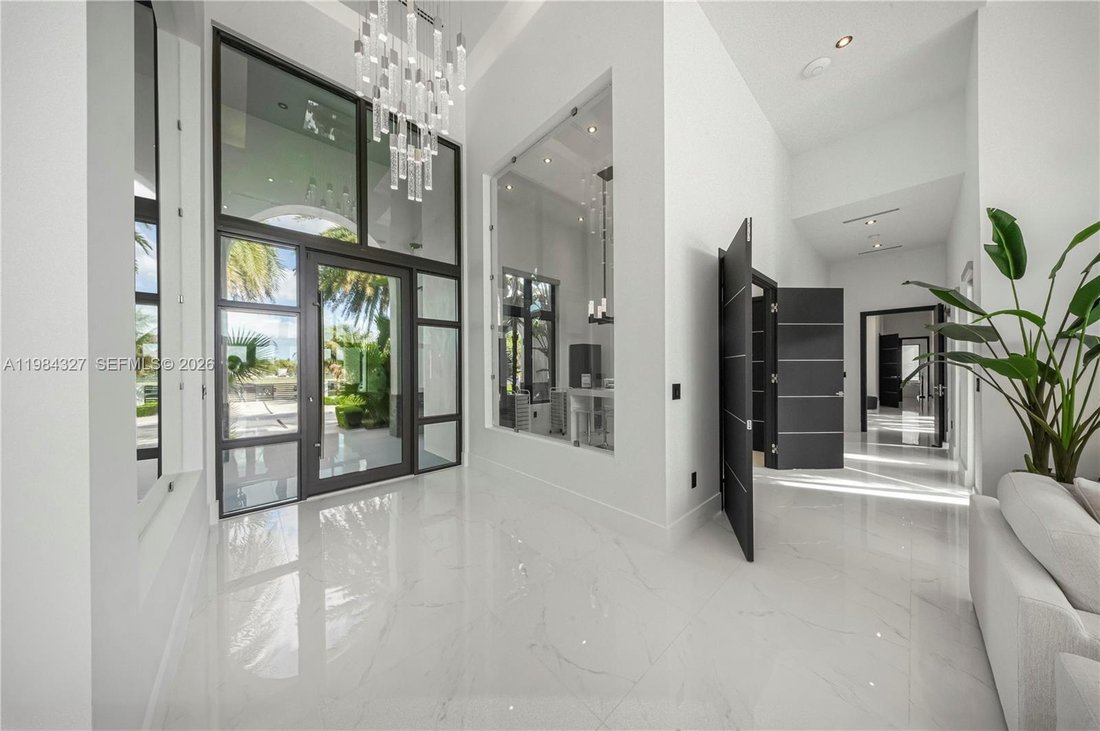 House in Miami, Florida, United States 5 - 17528845