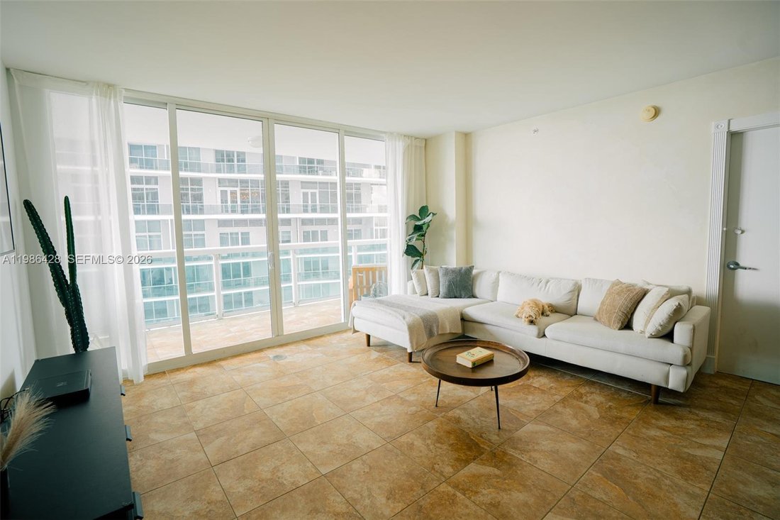 Condo in Miami, Florida, United States 3 - 17528810