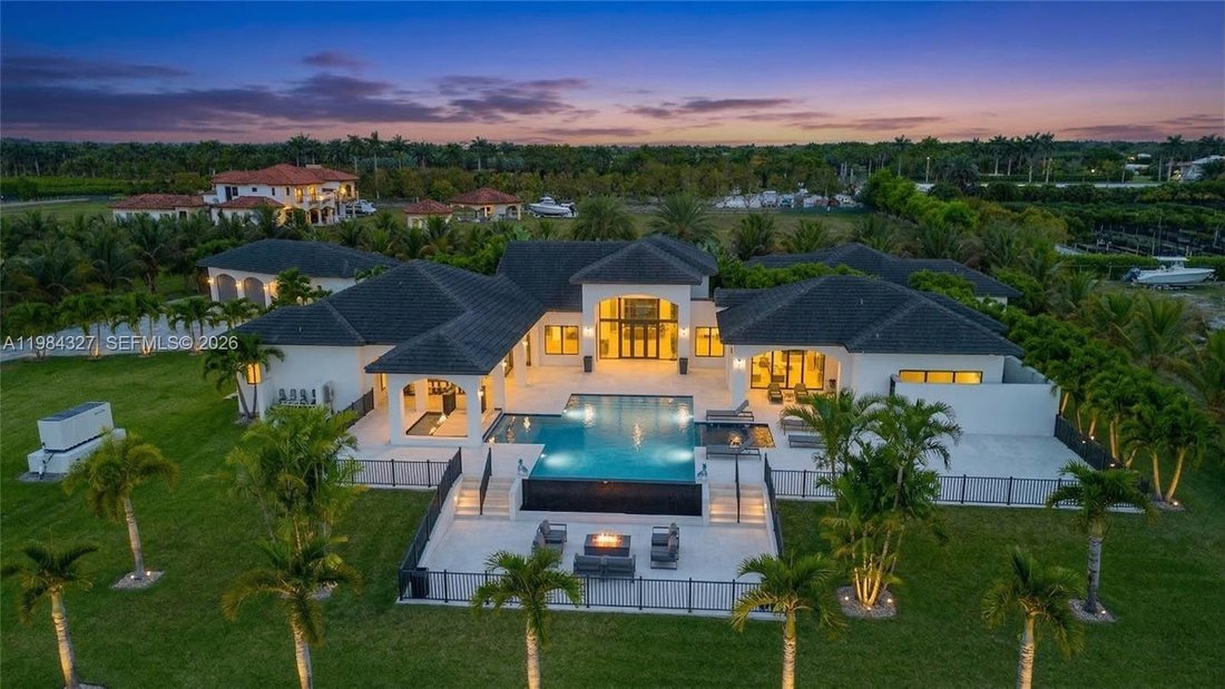 House in Miami, Florida, United States 2 - 17528845