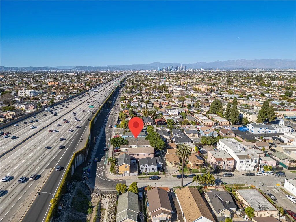 Los Angeles, California, United States 4 - 17528615