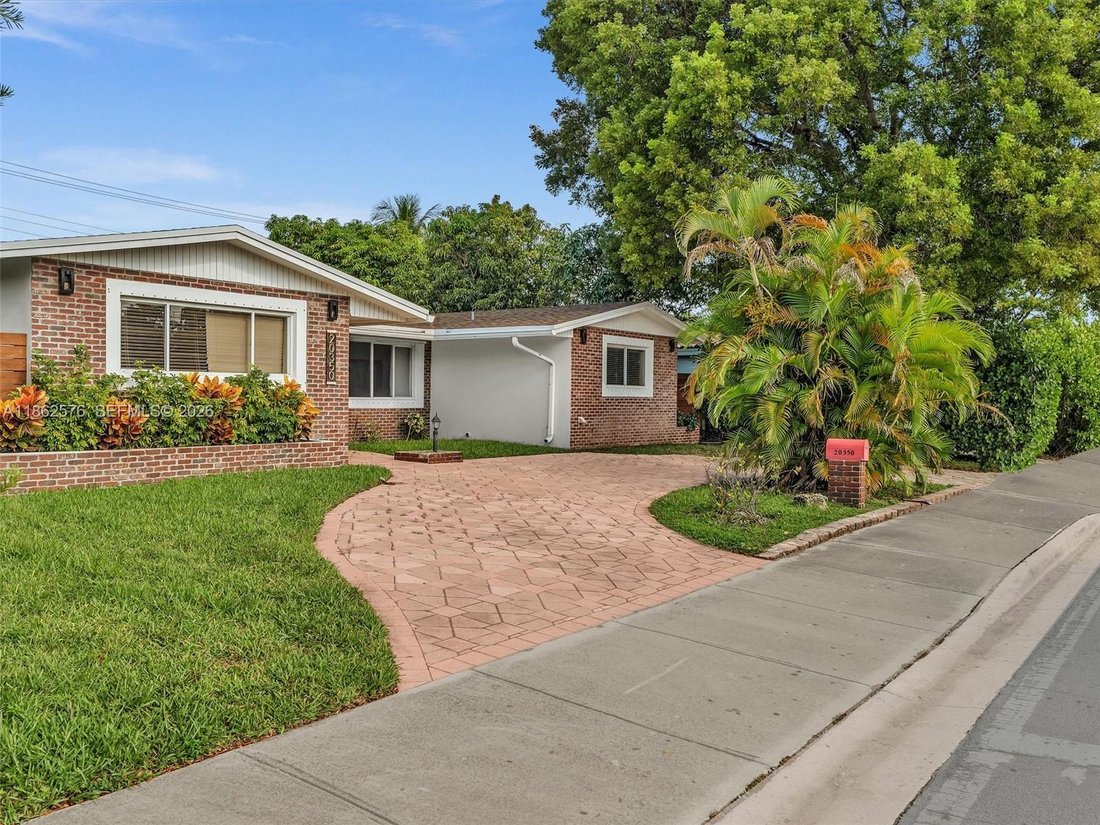 House in North Miami Beach, Florida, United States 1 - 16639821